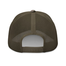 Load image into Gallery viewer, Camo Trucker